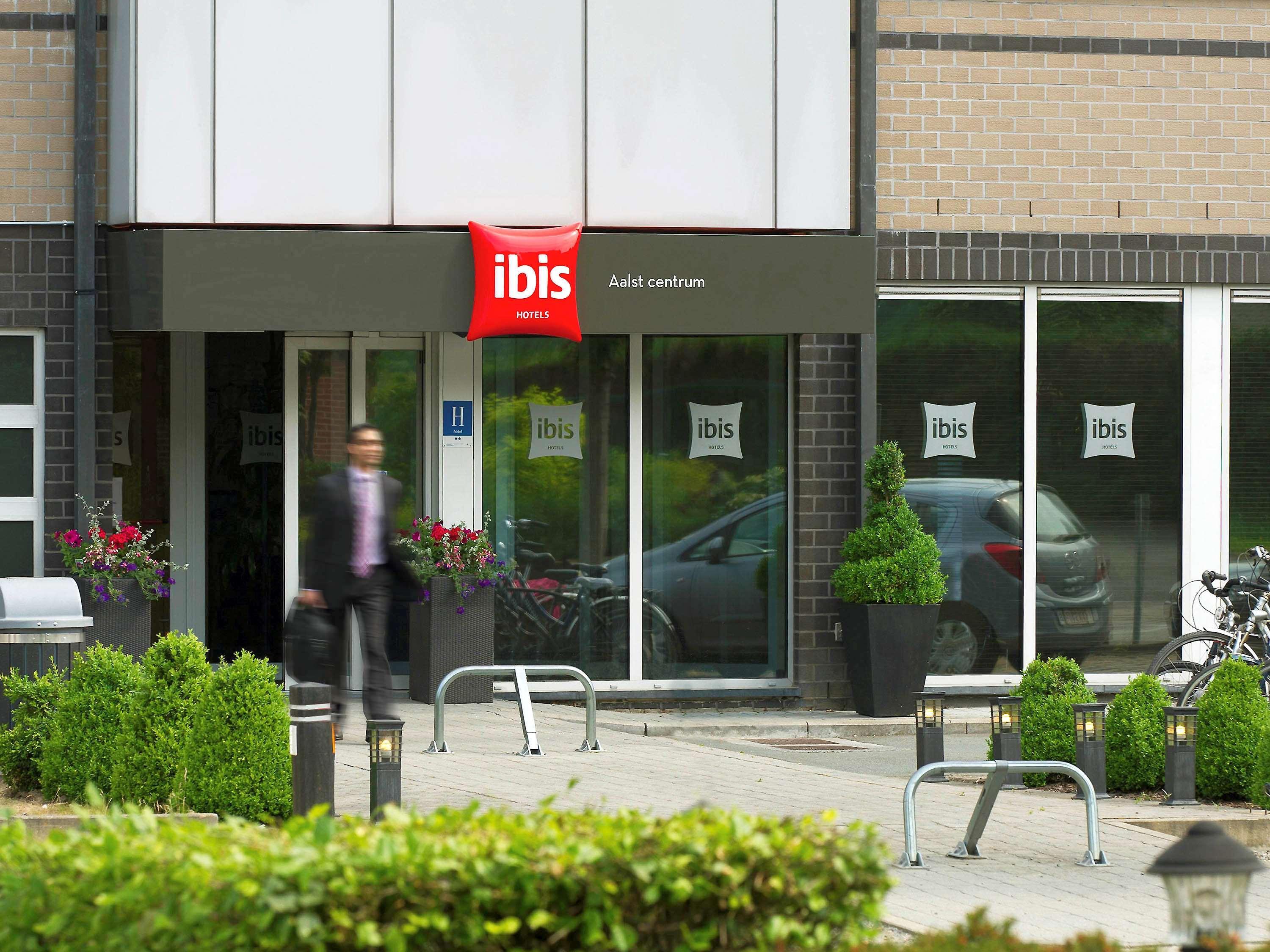 Ibis Aalst Hotel Bagian luar foto